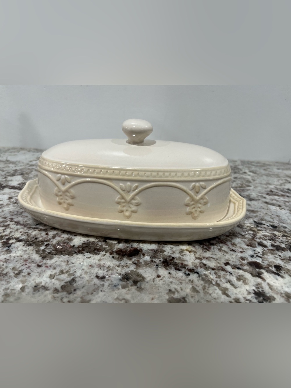 The Pioneer Woman Butter Dish | Vintage Country Cottage Kitchen Lace Design
